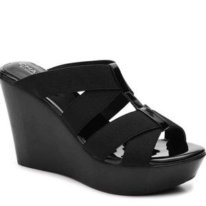Charles by Charles David Farther Black Wedges 7.5